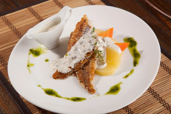 Mackerel Sauce White Plate — Stock Photo, Image