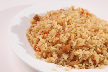 Rus yol kenarındaki kafeden hızlı pişirme yemekleri.