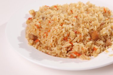 Rus yol kenarındaki kafeden hızlı pişirme yemekleri.