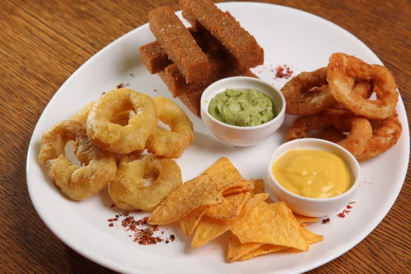 Bira ve soslar için aperatifler.