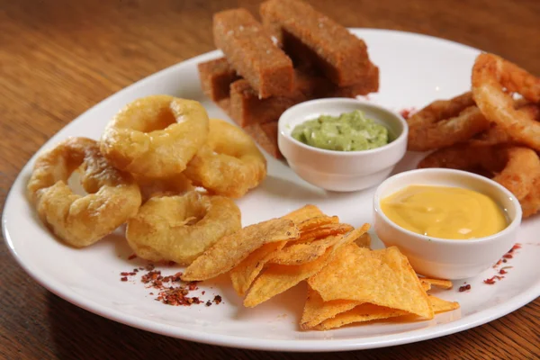 Bira ve soslar için aperatifler.