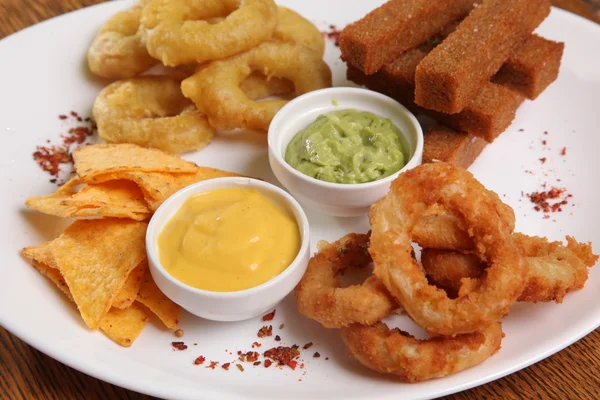 Bira ve soslar için aperatifler.