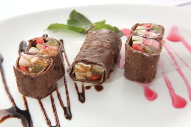 Japon usulü, soslu çikolata rulosu.