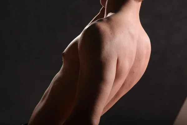 Masculino Torso Músculo Fundo Preto — Fotografia de Stock