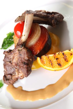 Portakallı kuzu pirzola