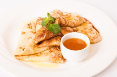 Krep plaka üzerine tereyağı ile