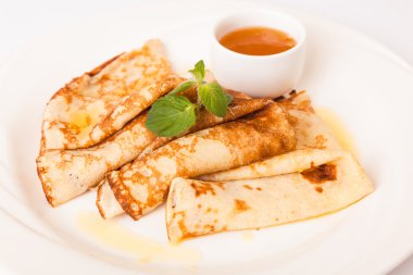 Krep plaka üzerine tereyağı ile