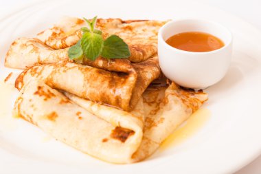 Krep plaka üzerine tereyağı ile