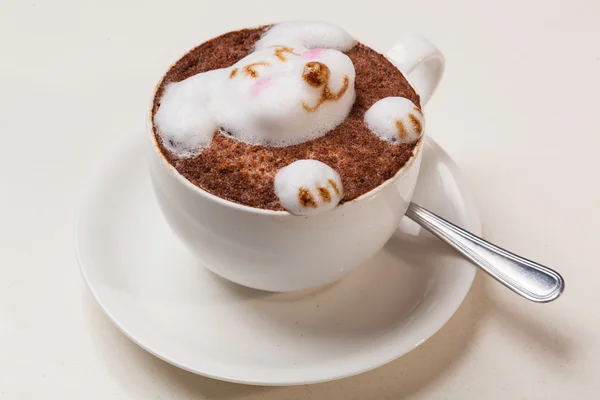 Kaffee Mit Schaum Form Einer Katze Und Einer Maus Auf — Stockfoto