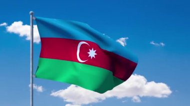 Azerbaycan bayrağı sallayarak üzerinde mavi bir bulutlu gökyüzü