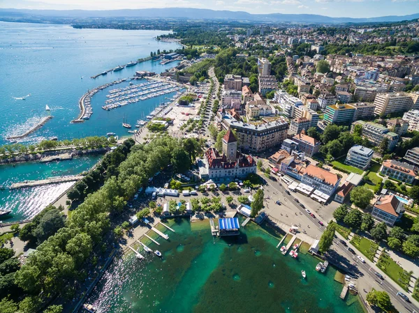 Letecký pohled na nábřeží Ouchy v Lausanne, Švýcarsko — Stock fotografie