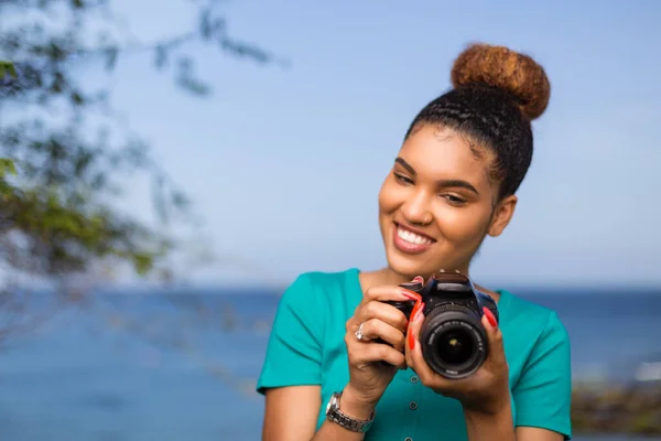 Afro Amerikaanse Fotografe Neemt Buitenfoto Black People — Stockfoto