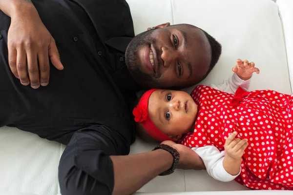 Young African American Father Holding Her Baby Girl — Stock Photo, Image