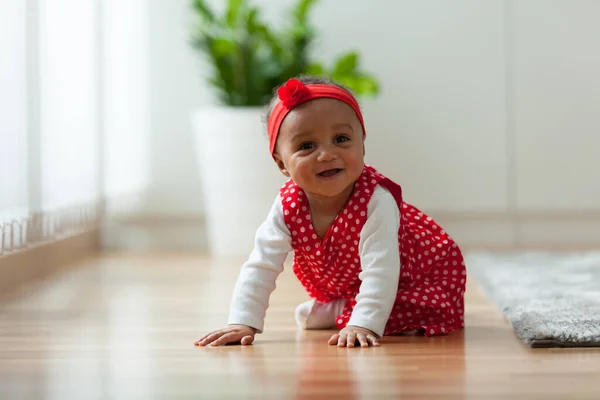 Porträt Eines Kleinen Afroamerikanischen Mädchens Schwarze — Stockfoto