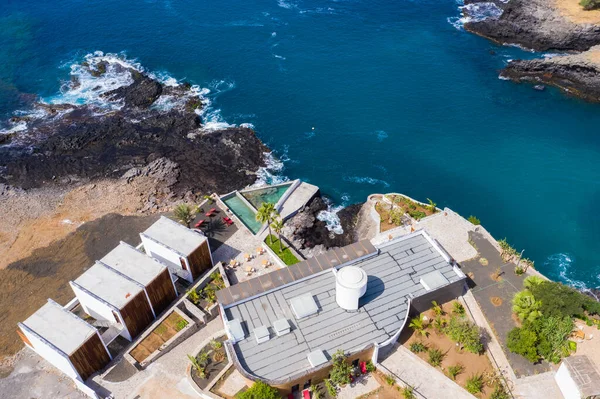 Cape Verde 'deki Santiago adasındaki Tarrafal sahili (ponta de atum) hava manzarası - Cabo Verde