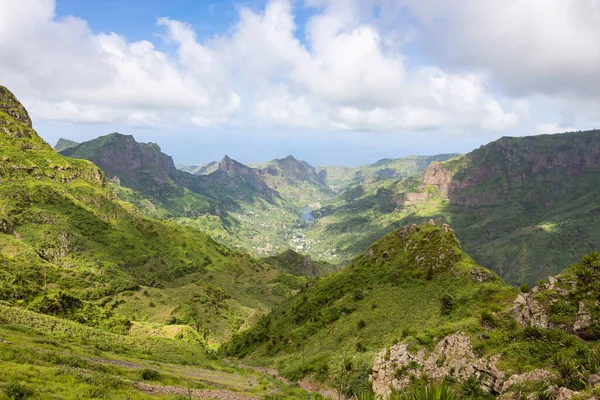 Berg Grönt Santiago Island Landskap Regnperioden Kap Verde — Stockfoto