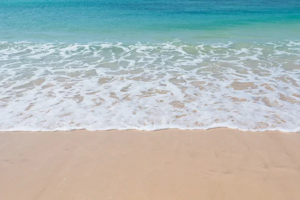 Agua clara en la playa de Chaves Praia de Chaves en Boavista Cape Ve — Foto de Stock