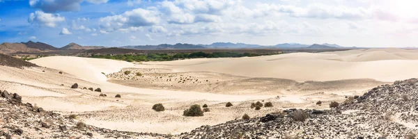 Sand dunes in Viana desert - Deserto de Viana in Boavista - Cape — Stock Photo, Image