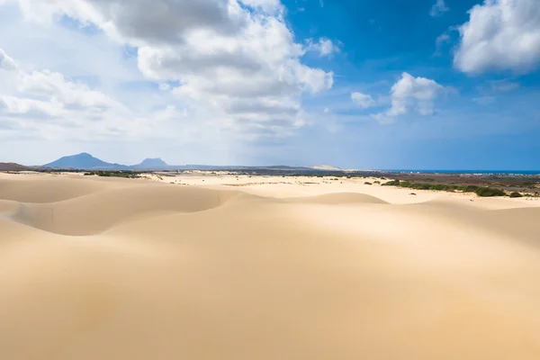 Sanddynor i Viana öken - Deserto de Viana i Boavista - Cape — Stockfoto