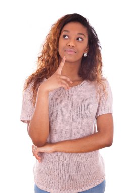 Düşünceli bir genç Afro-Amerikan kadın - siyah pe portresi