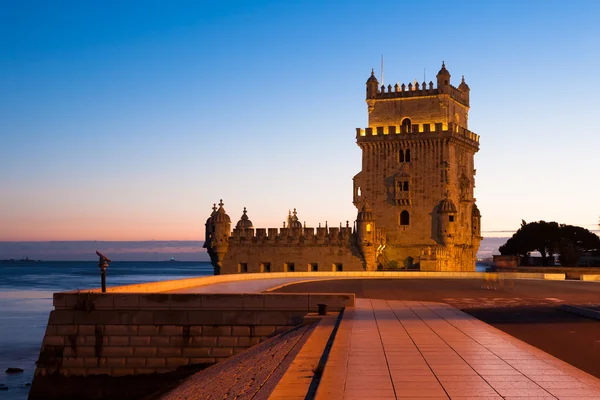 Belem Kulesi - Torre de Belem gece Lizbon, Portekiz — Stok fotoğraf