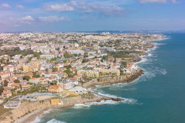 Estoril Portekiz Lizbon yakınındaki kıyı şeridi havadan görünümü