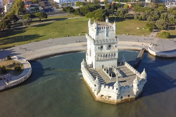 Luchtfoto van Belem tower - Torre de Belem in Lissabon, Portugal — Stockfoto