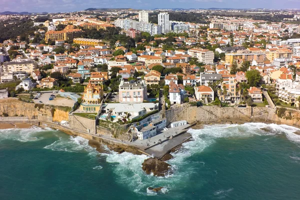 Flygfoto över Estoril kusten nära Lissabon i Portugal — Stockfoto