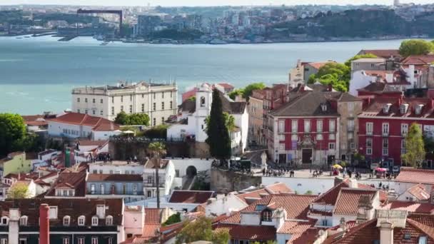 Timelapse Lisabonské střešní ze Sao Vicente de pro kostel — Stock video