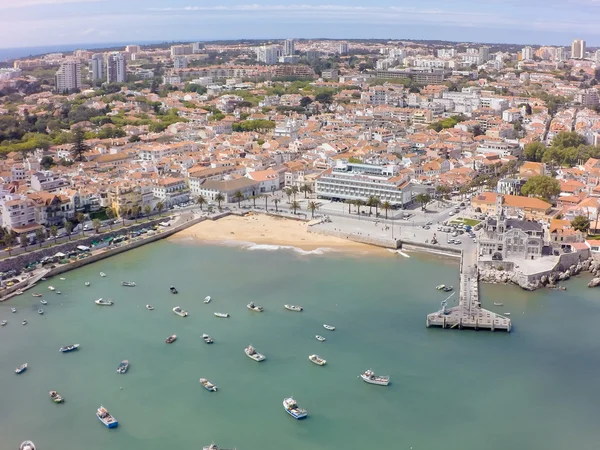 Portekiz'de Lizbon yakınındaki Cascais şeridinin havadan görünümü — Stok fotoğraf
