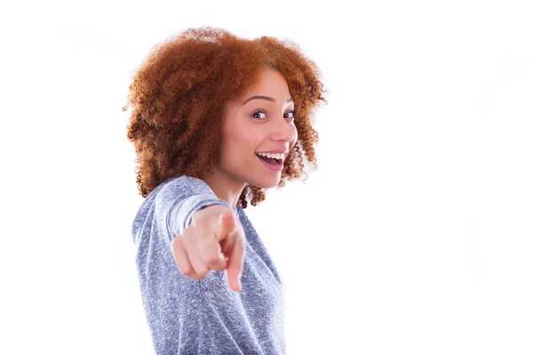 Afro-américaine adolescent fille pointant du doigt à l'écran — Photo