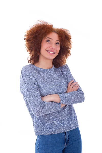 Joven afroamericana adolescente mirando hacia arriba — Foto de Stock