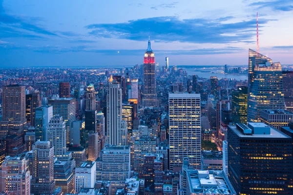 Aerial night view of Manhattan skyline - New York Royalty Free Stock Photos