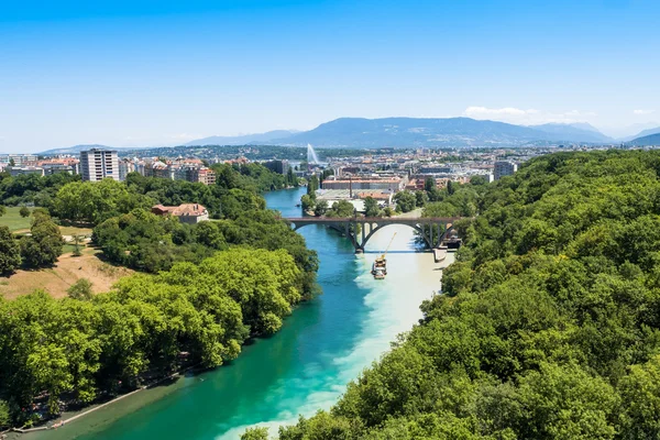 Luchtfoto van Genève stad in Zwitserland — Stockfoto