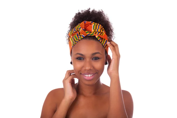 Jovem bela mulher africana, isolada sobre fundo branco — Fotografia de Stock