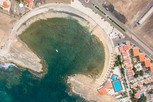 Luchtfoto van Murdeira stad resort bay in eiland Sal - Cape Ve — Stockfoto