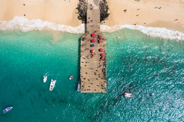 Luchtfoto van Santa Maria strand ponton in Sal eiland Cape Verd — Stockfoto