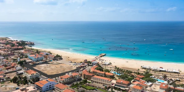 Letecký pohled na pláže Santa Maria v ostrov Sal Cape Verde - Cabo — Stock fotografie