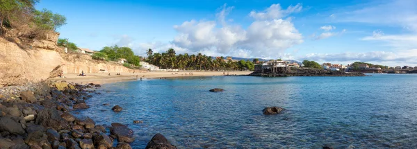 Vista panorámica de la playa de Tarrafal en la isla de Santiago en Cabo Verde —  Fotos de Stock