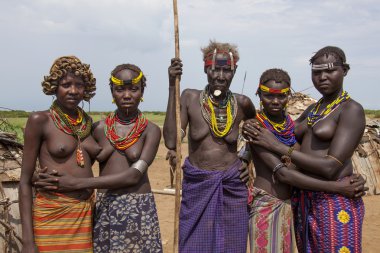 Afrika bayanlar grup portresi.