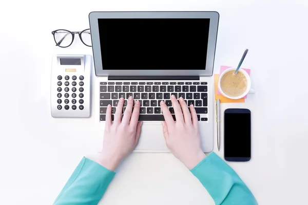 Typing on laptop's keyboard — Stock Photo, Image