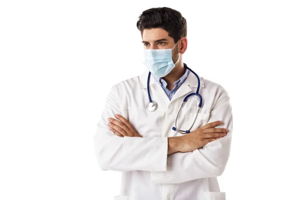 Retrato Médico Masculino Usando Máscara Facial Enquanto Estava Com Braços — Fotografia de Stock