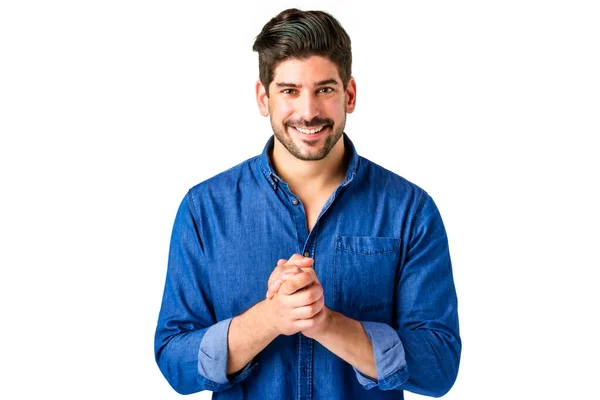 Retrato Hombre Guapo Feliz Usando Camisa Mientras Está Parado Fondo —  Fotos de Stock