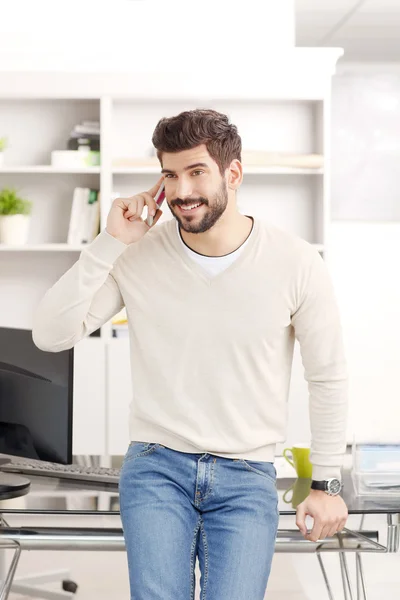 Businessman with mobile phone — Stock Photo, Image