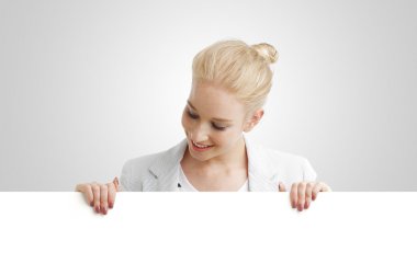 kadın holding billboard