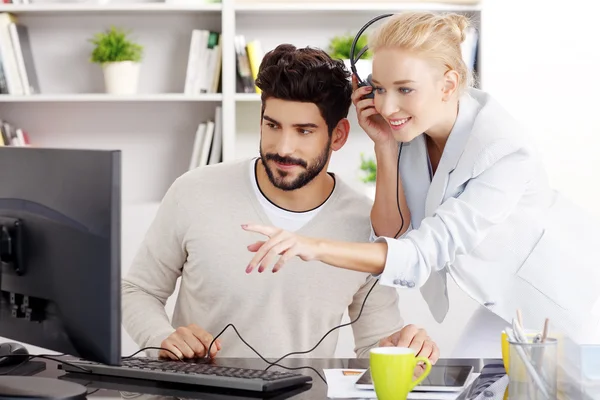 Kreatives Team im Büro — Stockfoto