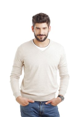 İş adamı kameraya bakıyor