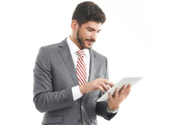 Genç broker dijital tablet kullanma