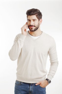 Satış adam yapma çağrısı üstünde hareket eden telefon