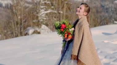 Bir buket çiçekli gelin